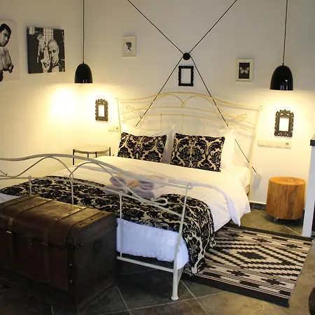 Casa de hóspedes Oikies Art Ángistron